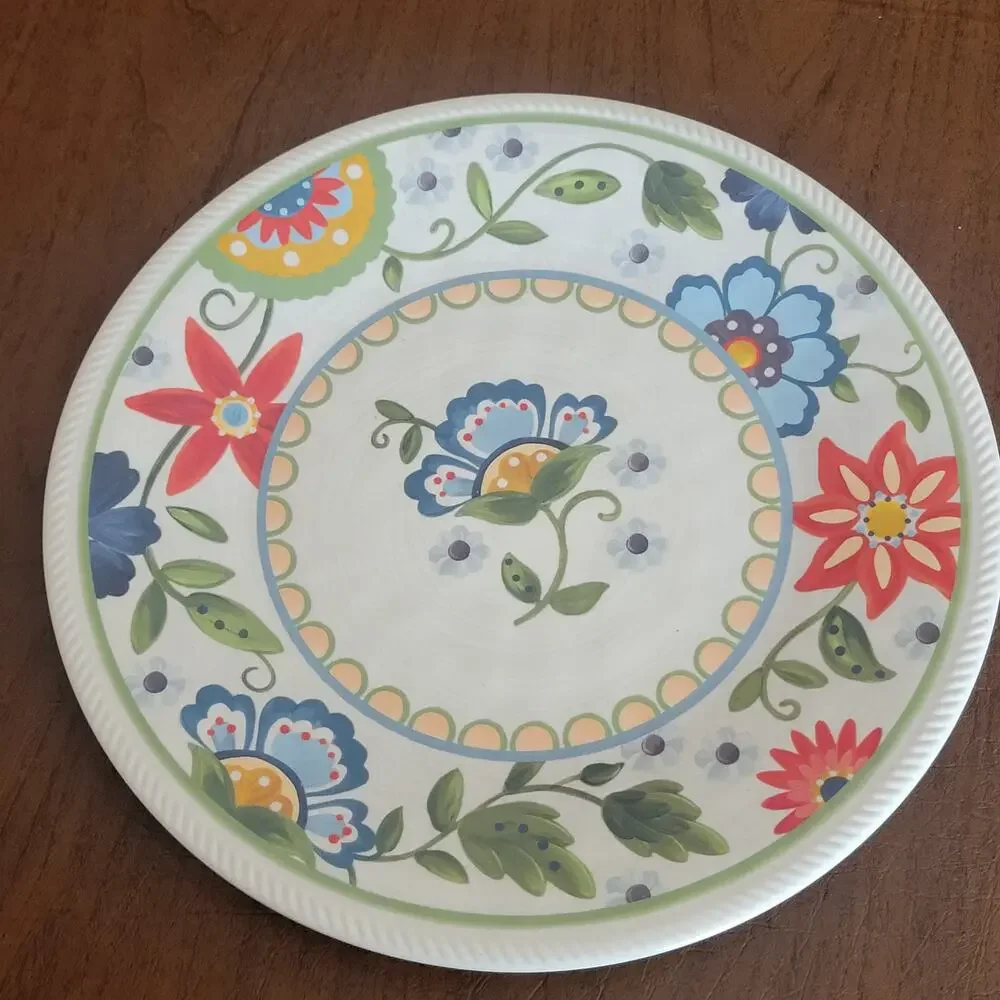 Threshold Melamine  Dinner Floral design Plates set of 4 Target Perfect shape